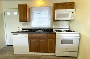 649 Newhall St, Hamden, CT 06517 - Photo 3