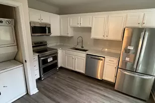 34 Pleasant St, Plainfield, CT 06374 - Photo 3