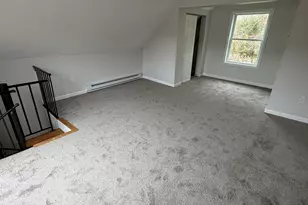 34 Pleasant St, Plainfield, CT 06374 - Photo 9