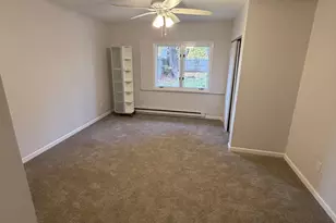 34 Pleasant St, Plainfield, CT 06374 - Photo 5