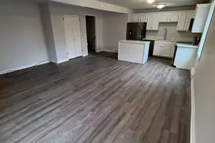 34 Pleasant St, Plainfield, CT 06374 - Photo 5