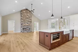 167 Willow Creek Estates Dr, Southbury, CT 06488 - Photo 17