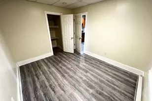 696 Main St, Middletown, CT 06457 - Photo 9