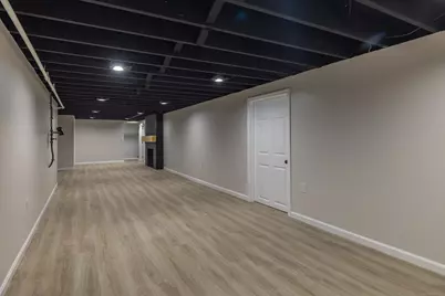 2428 Huntington Turnpike, Trumbull, CT 06611 - Photo 27