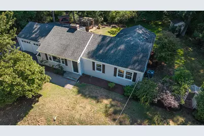 2428 Huntington Turnpike, Trumbull, CT 06611 - Photo 25