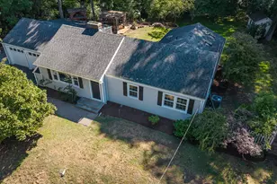 2428 Huntington Turnpike, Trumbull, CT 06611 - Photo 25