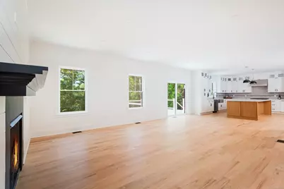 815 James Farm Road, Stratford, CT 06614 - Photo 15