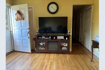 25 Beechwood Drive, Ansonia, CT 06401 - Photo 3