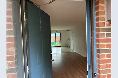 618 Blackstone Village #618, Meriden, CT 06450 - Photo 3