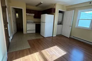 422 Main St, East Haven, CT 06512 - Photo 1