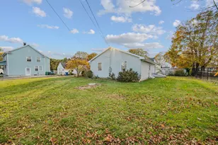 68 Clark Ln, Waterford, CT 06385 - Photo 3