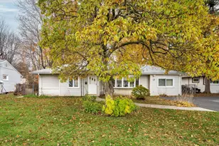 16 Thornton Dr, Newington, CT 06111 - Photo 3