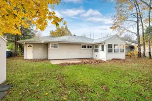 16 Thornton Dr, Newington, CT 06111 - Photo 33