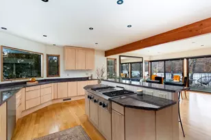 7 Craigmoor Rd S, Ridgefield, CT 06877 - Photo 9