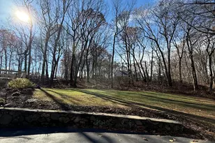 19 Wagon Trail, Wolcott, CT 06716 - Photo 5