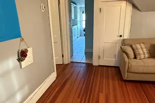 87 Manhattan Ave, Bridgeport, CT 06606 - Photo 5