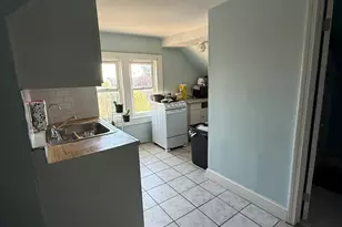 87 Manhattan Ave, Bridgeport, CT 06606 - Photo 3