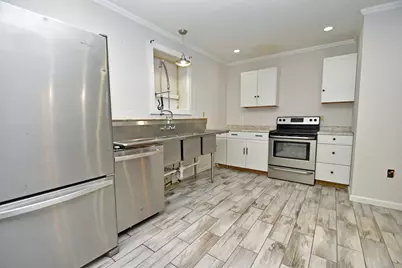 385 Broad Street, New London, CT 06320 - Photo 5