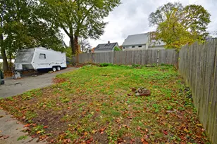 385 Broad St, New London, CT 06320 - Photo 29