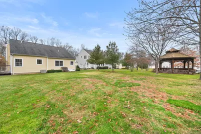 350 Maple Oak Drive #350, Stratford, CT 06614 - Photo 35