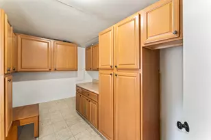 64 Greenwich Way, Milford, CT 06460 - Photo 13