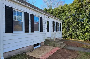 288 Alling St, Berlin, CT 06037 - Photo 1