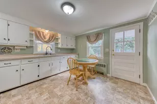 3 Avon St Ext, Enfield, CT 06082 - Photo 9