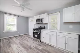 27 Wood St, Seymour, CT 06483 - Photo 3