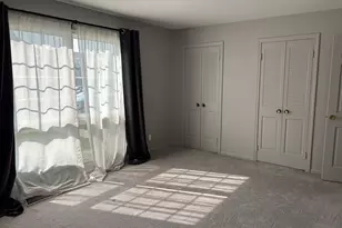 60 Carriage Path S, Milford, CT 06460 - Photo 5