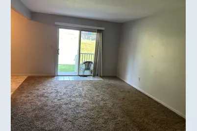 60 Carriage Path South #60, Milford, CT 06460 - Photo 7