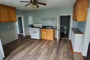 144 Pleasant St, New Britain, CT 06051 - Photo 27