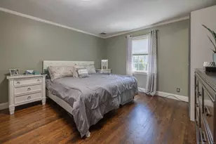 2107 N Benson Rd, Fairfield, CT 06824 - Photo 17