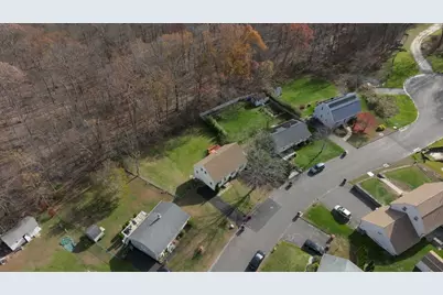 21 Longwood Drive, Naugatuck, CT 06770 - Photo 29