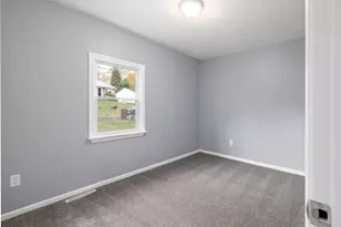 21 Longwood Dr, Naugatuck, CT 06770 - Photo 13