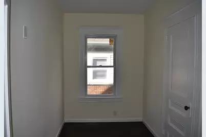 47 Gem Avenue, Bridgeport, CT 06606 - Photo 5