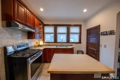 16 Pacific Street, New London, CT 06320 - Photo 17