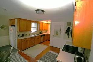 5 Oakland St, Bristol, CT 06010 - Photo 11