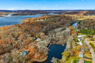 14 Woodland Ln, Ledyard, CT 06335 - Photo 9