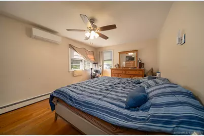 66 Elizabeth Ann Drive, New Haven, CT 06512 - Photo 9