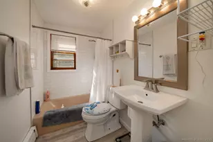 66 Elizabeth Ann Dr, New Haven, CT 06512 - Photo 23