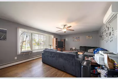 66 Elizabeth Ann Drive, New Haven, CT 06512 - Photo 11