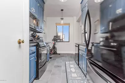 47 Lafayette Place #APT 6J, Greenwich, CT 06830 - Photo 11