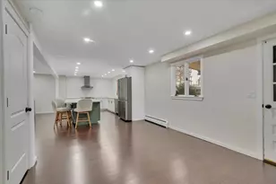 252 Woodmont Dr, East Hartford, CT 06118 - Photo 11