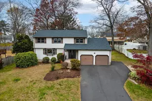 252 Woodmont Dr, East Hartford, CT 06118 - Photo 3