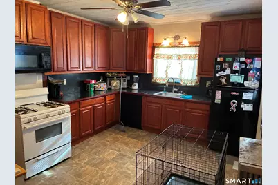 20 Walnut Street, Enfield, CT 06082 - Photo 11