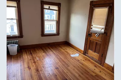 20 Walnut Street, Enfield, CT 06082 - Photo 9