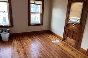 20 Walnut St, Enfield, CT 06082 - Photo 9