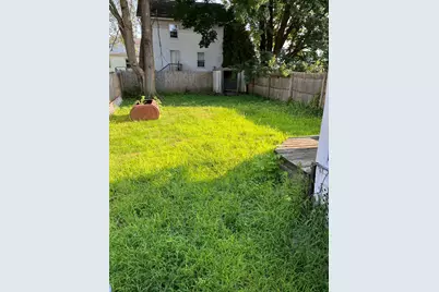 20 Walnut Street, Enfield, CT 06082 - Photo 3