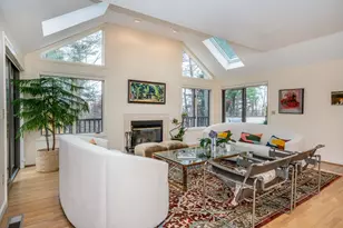 34 Cary Ln, Bloomfield, CT 06002 - Photo 5