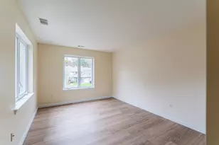 208 Castlewood Dr, Bloomfield, CT 06002 - Photo 13